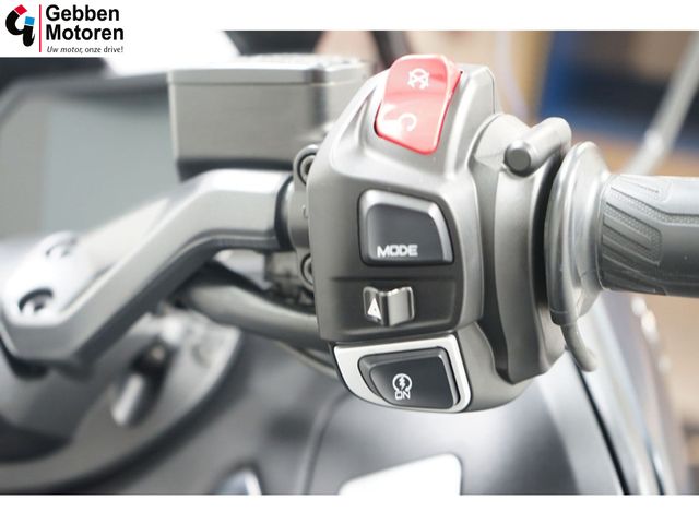 yamaha - tmax-tech-max-560