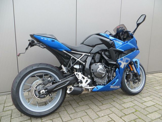 suzuki - gsx-8r