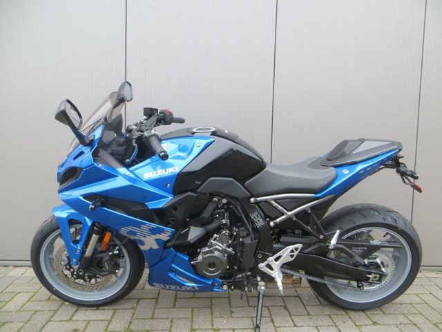 suzuki - gsx-8r