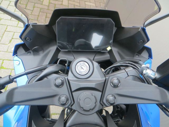 suzuki - gsx-8r