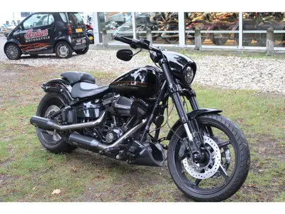 HARLEY-DAVIDSON BREAKOUT PRO STREET CVO – foto 4