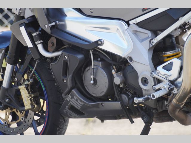 aprilia - tuono-1000-r