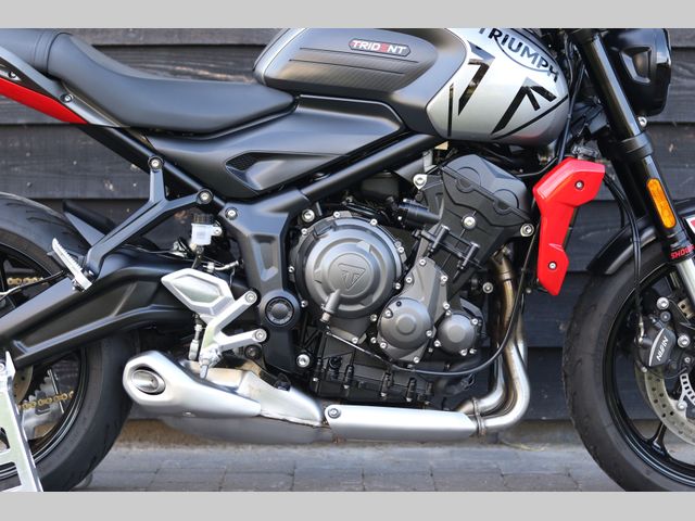 triumph - trident-660