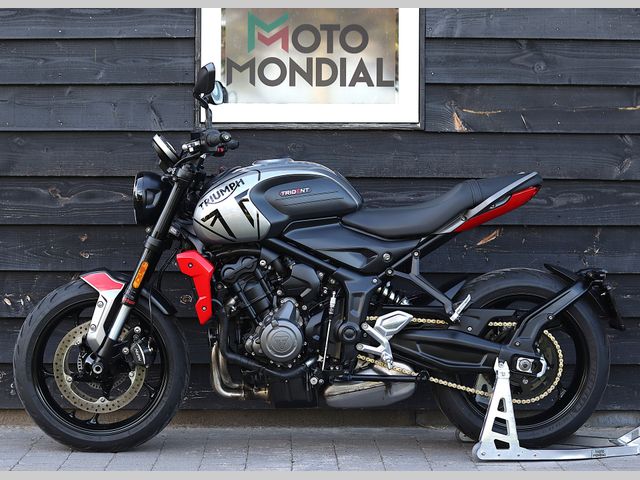 triumph - trident-660