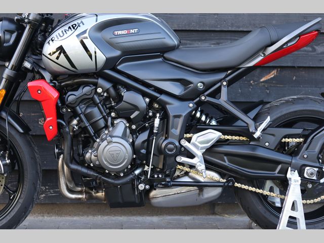 triumph - trident-660