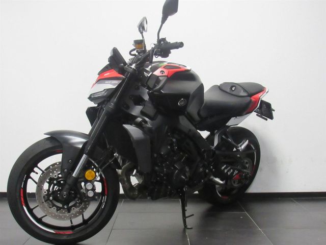 yamaha - mt-09-y-amt