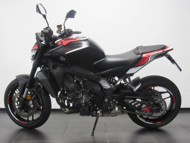 yamaha - mt-09-y-amt