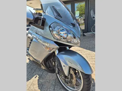 KAWASAKI GTR 1400 – foto 2