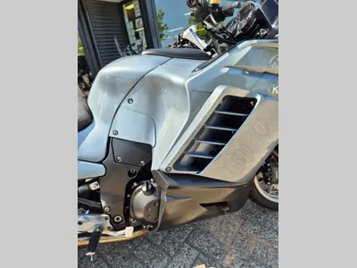 KAWASAKI GTR 1400 – foto 3