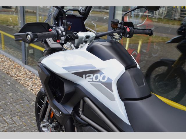triumph - tiger-1200-rally-pro