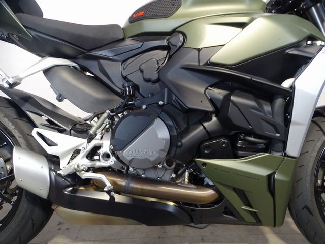 ducati - streetfighter-v2