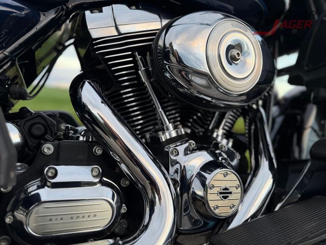 harley-davidson - electra-glide-ultra-classic-flhtcu