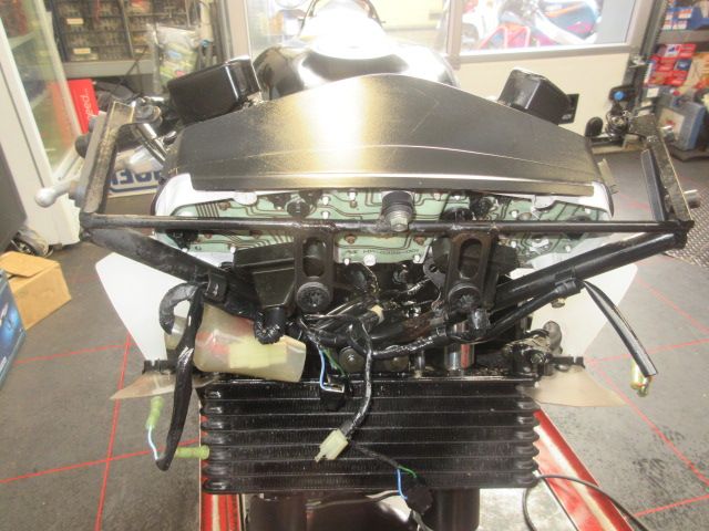 honda - cbr-1100--xx-super-blackbird