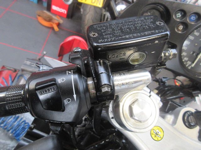 honda - cbr-1100--xx-super-blackbird