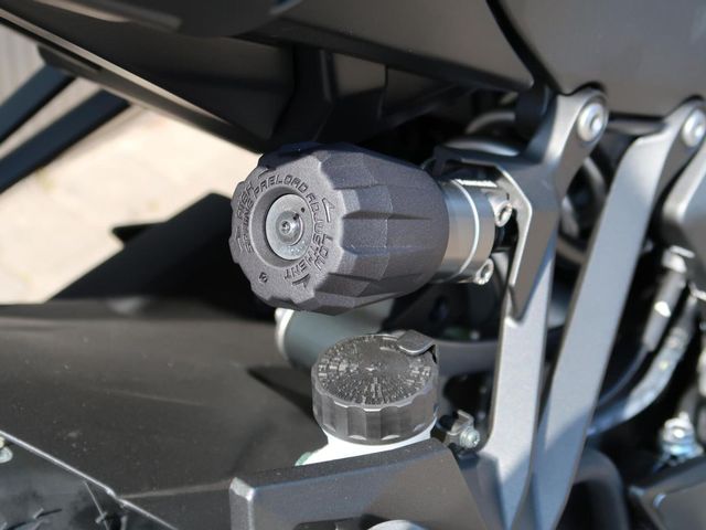 kawasaki - ninja-1000sx