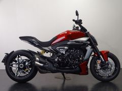 DUCATI DIAVEL V4