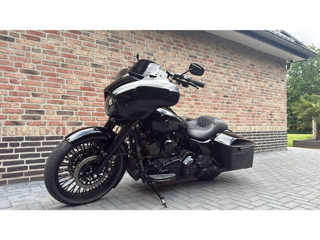 harley-davidson - street-glide-cvo-flhxse