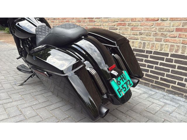 harley-davidson - street-glide-cvo-flhxse