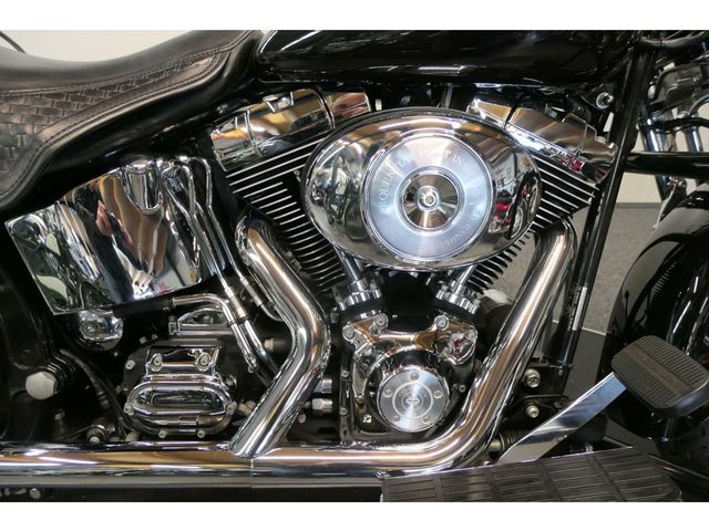 harley-davidson - heritage-classic