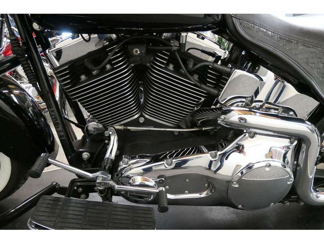 harley-davidson - heritage-classic