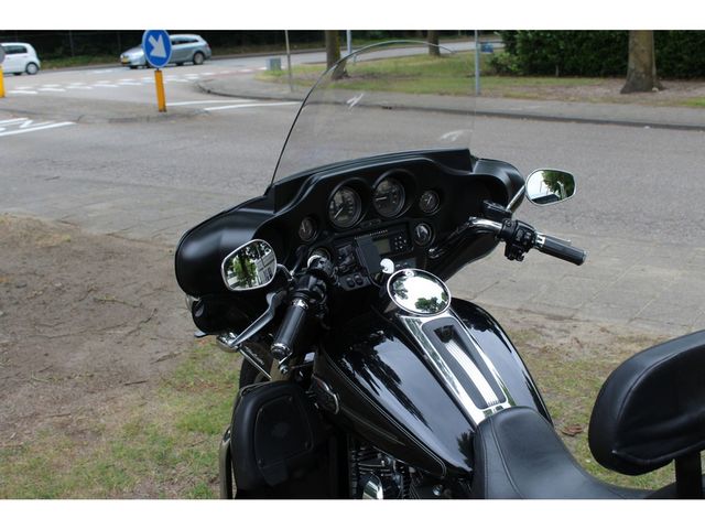 harley-davidson - tri-glide-ultra-classic-flhtcutg