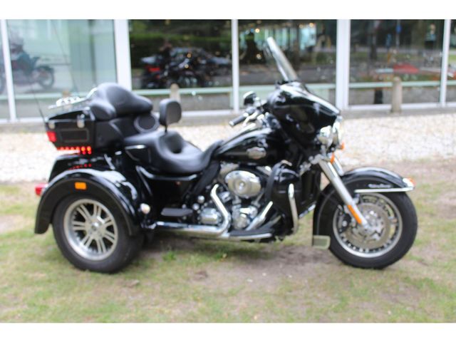 harley-davidson - tri-glide-ultra-classic-flhtcutg