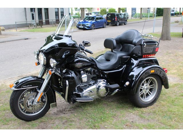 harley-davidson - tri-glide-ultra-classic-flhtcutg