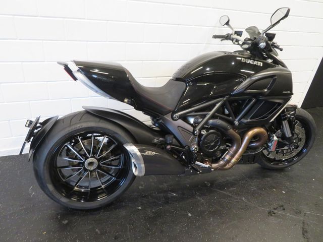 ducati - diavel