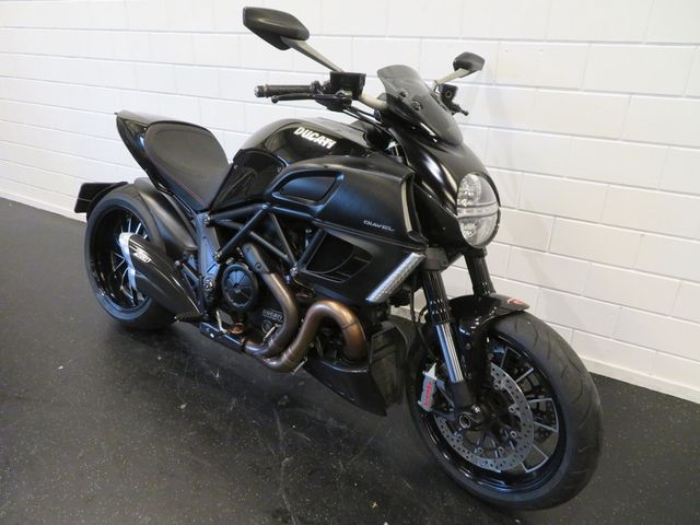 ducati - diavel
