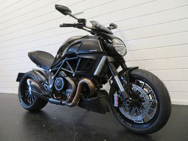 ducati - diavel