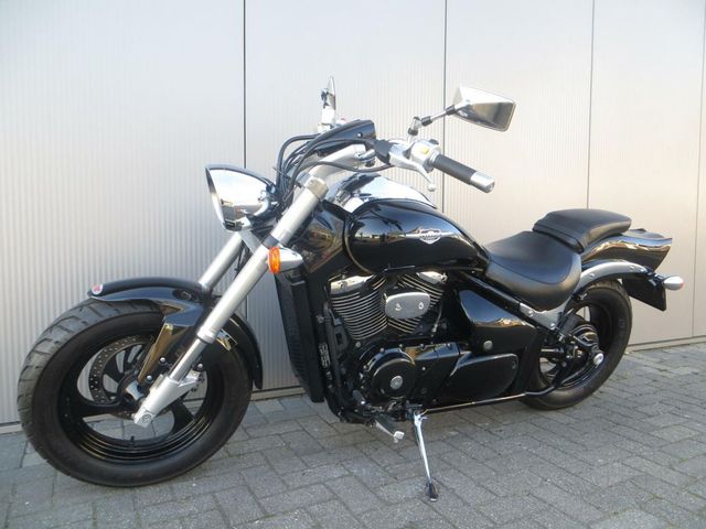 suzuki - new-intruder-m-800