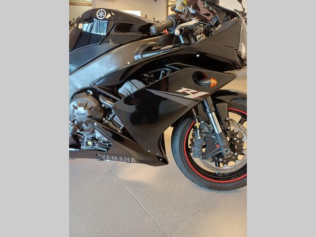yamaha - yzf-r1