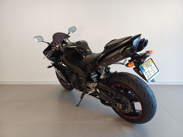 yamaha - yzf-r1