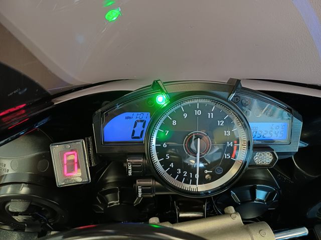 yamaha - yzf-r1