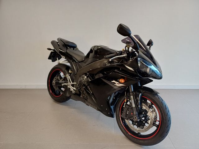 yamaha - yzf-r1