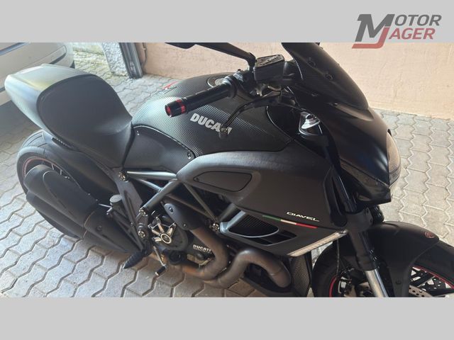 ducati - diavel-carbon