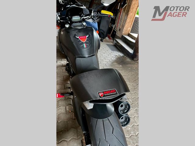 ducati - diavel-carbon