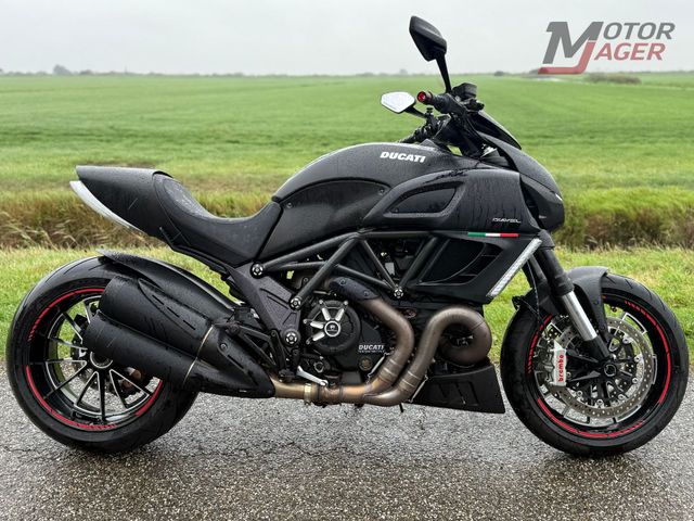 ducati - diavel-carbon