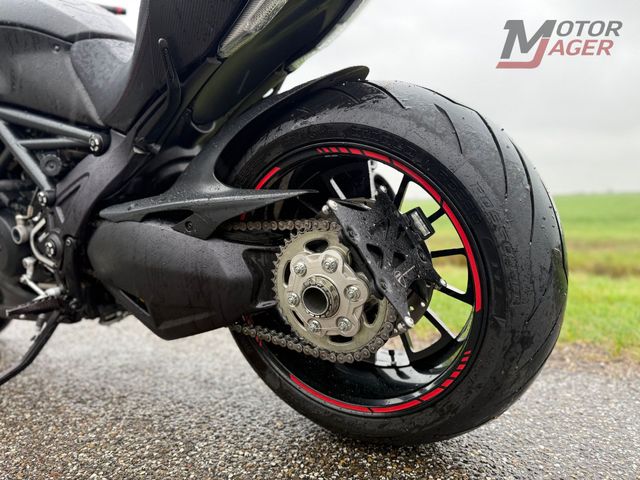 ducati - diavel-carbon