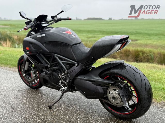 ducati - diavel-carbon