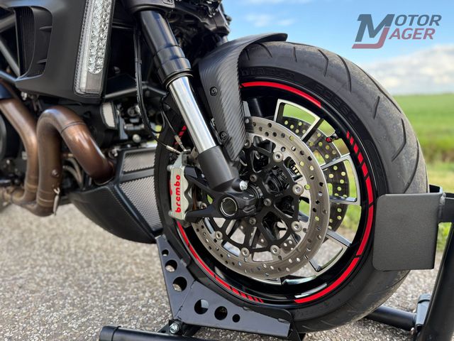ducati - diavel-carbon