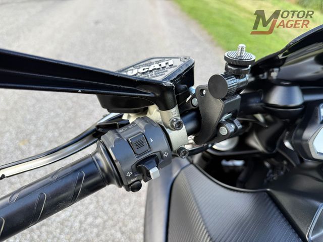 ducati - diavel-carbon
