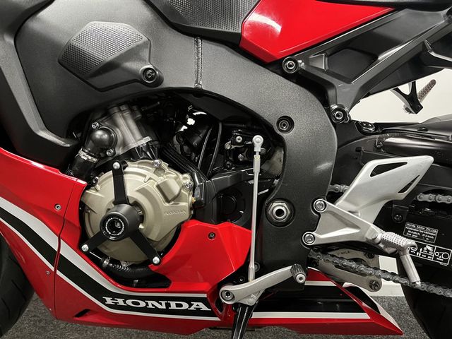 honda - cbr-1000-rr-fireblade