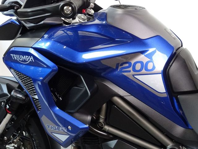 triumph - tiger-1200-gt-pro