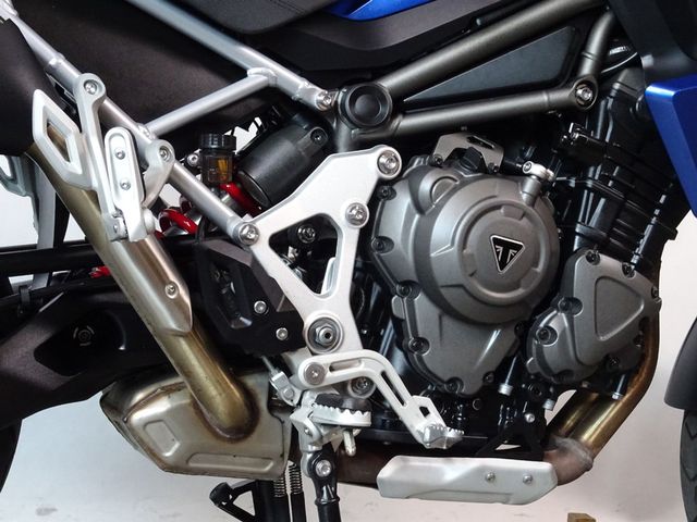 triumph - tiger-1200-gt-pro