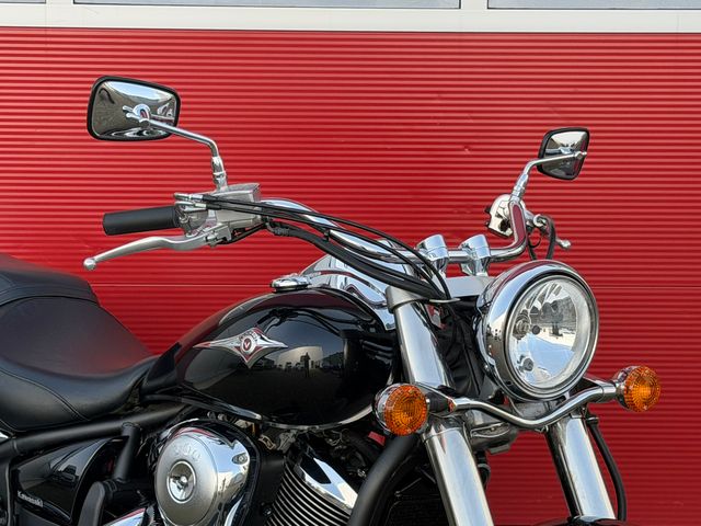 kawasaki - vn-900-classic