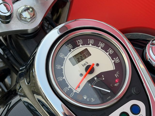 kawasaki - vn-900-classic