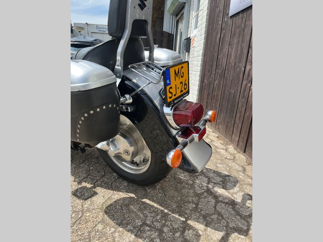 suzuki - 1500-intruder-lc