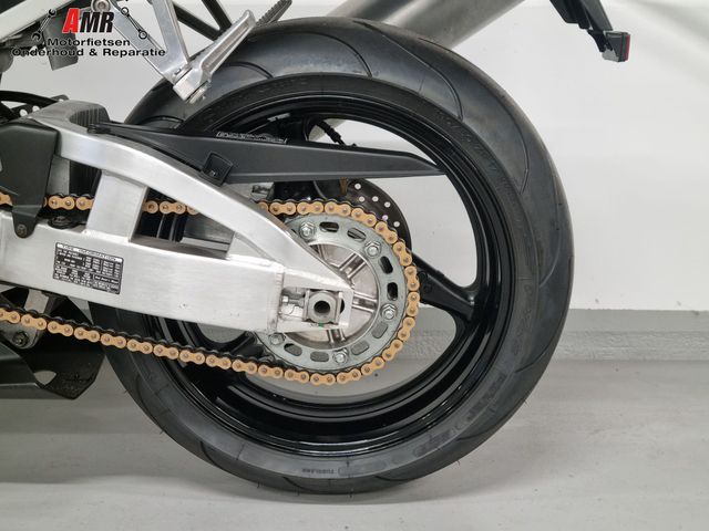 honda - cbr-900-rr-fireblade