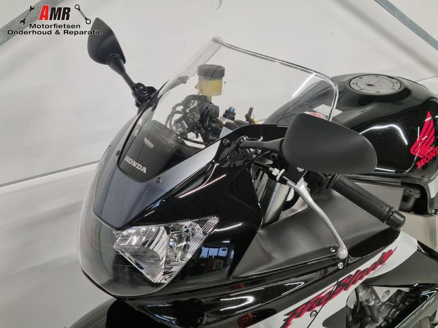 honda - cbr-900-rr-fireblade